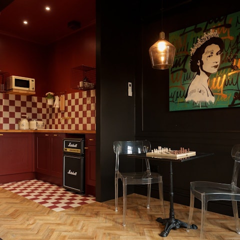 Rustle up coffee and breakfast in the smart kitchenette
