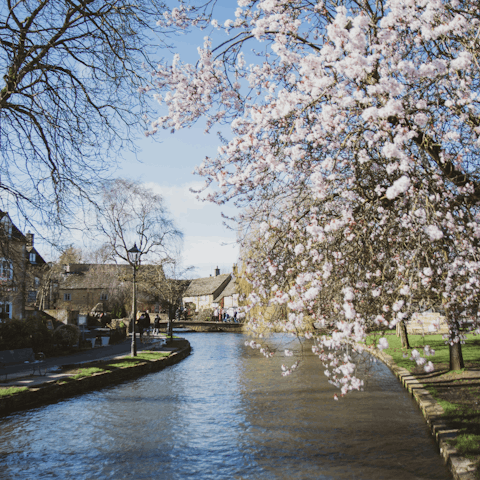 Plan a day trip to the beautiful Bourton-on-the-Water, reachable in forty minutes