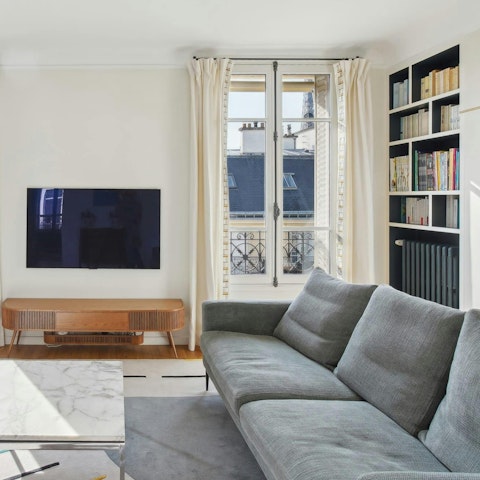 Catch a glimpse of the Iron Lady from the living area