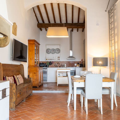 Whip up Italian dishes in the kitchen or dine out in Florence
