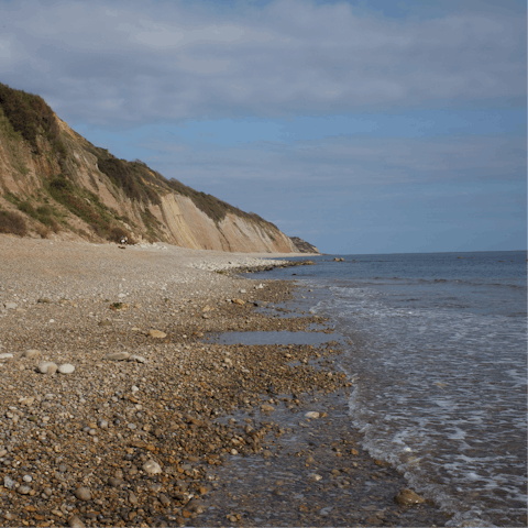 Take the five-minute drive to Mothecombe Beach on a sunny morning