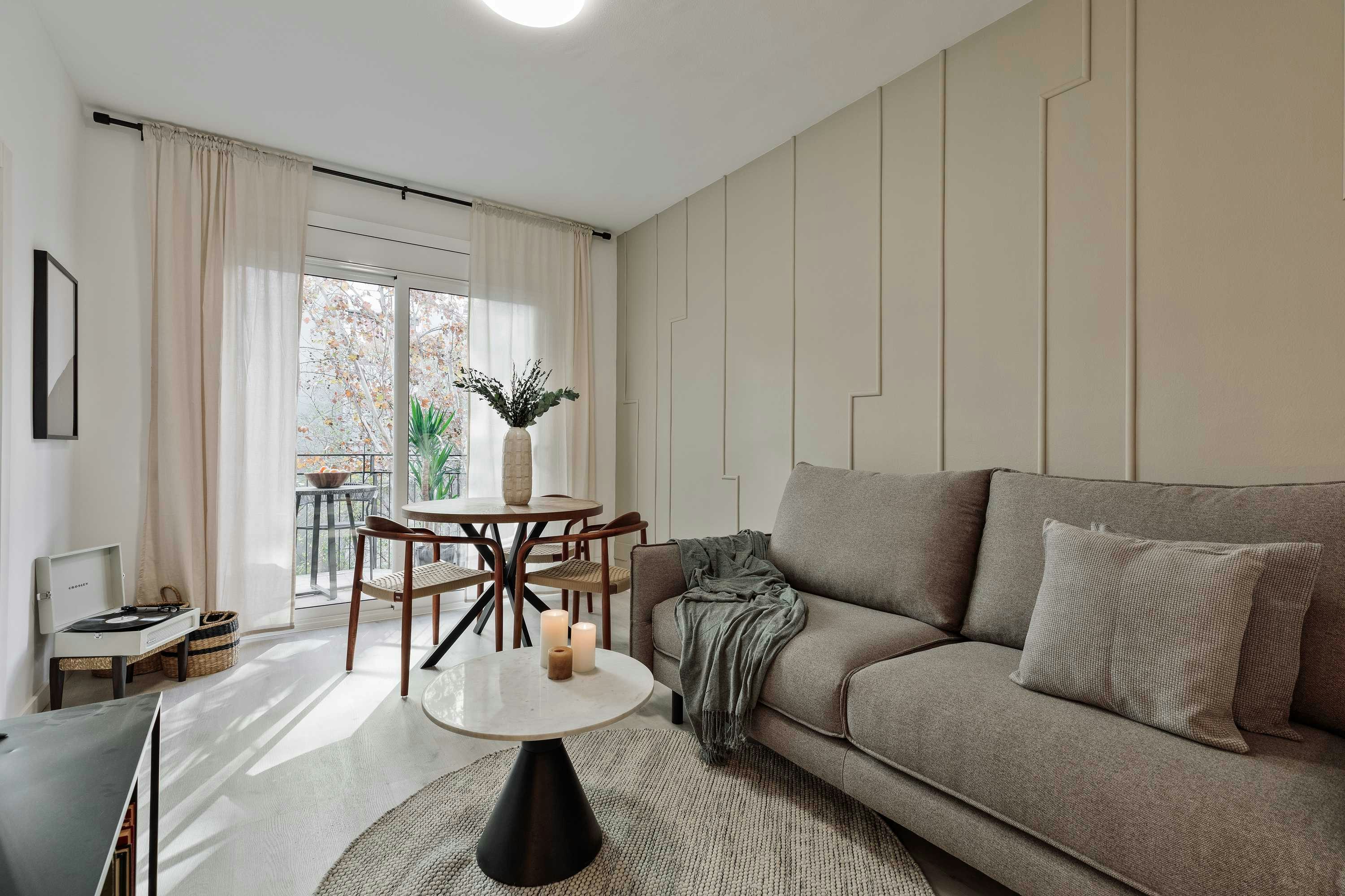 Charcoal & Teak