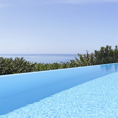 Admire the view over the sea