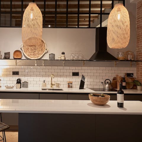 Prepare tapas in the kitchen