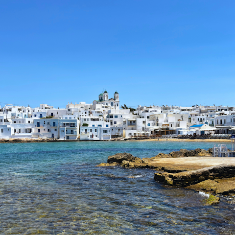 Visit the picturesque fishing village of Naoussa – a 6-kilometre drive away