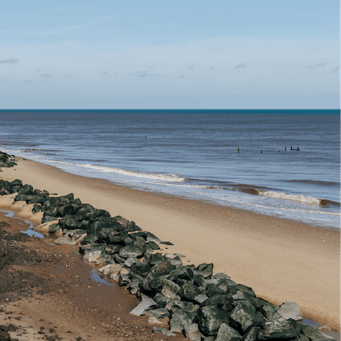 Enjoy a leisurely stroll along the coast – Happisburgh Beach is less than twenty minutes away on foot