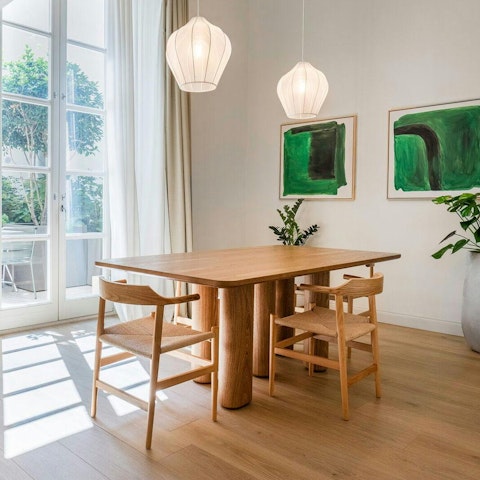 Enjoy breakfast as the light floods into the space