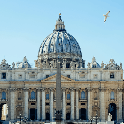 Stay just a five-minute walk from Vatican City