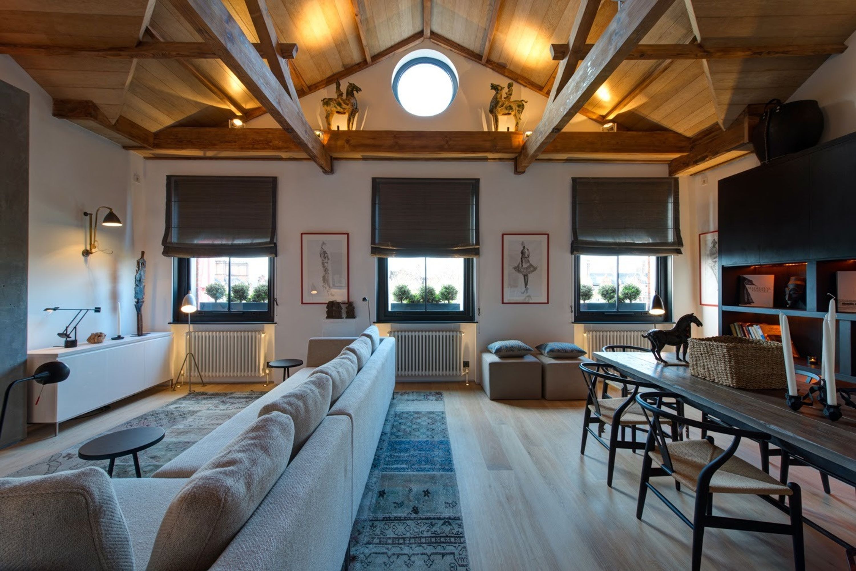 Knightsbridge Embrace