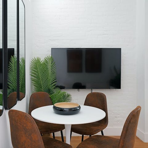 Fuel up with a hearty breakfast before a busy day seeing the sights