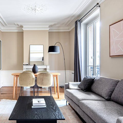Relax in a cosy contemporary apartment