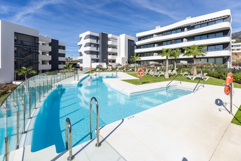 Cool off in the shared pool with family and friends