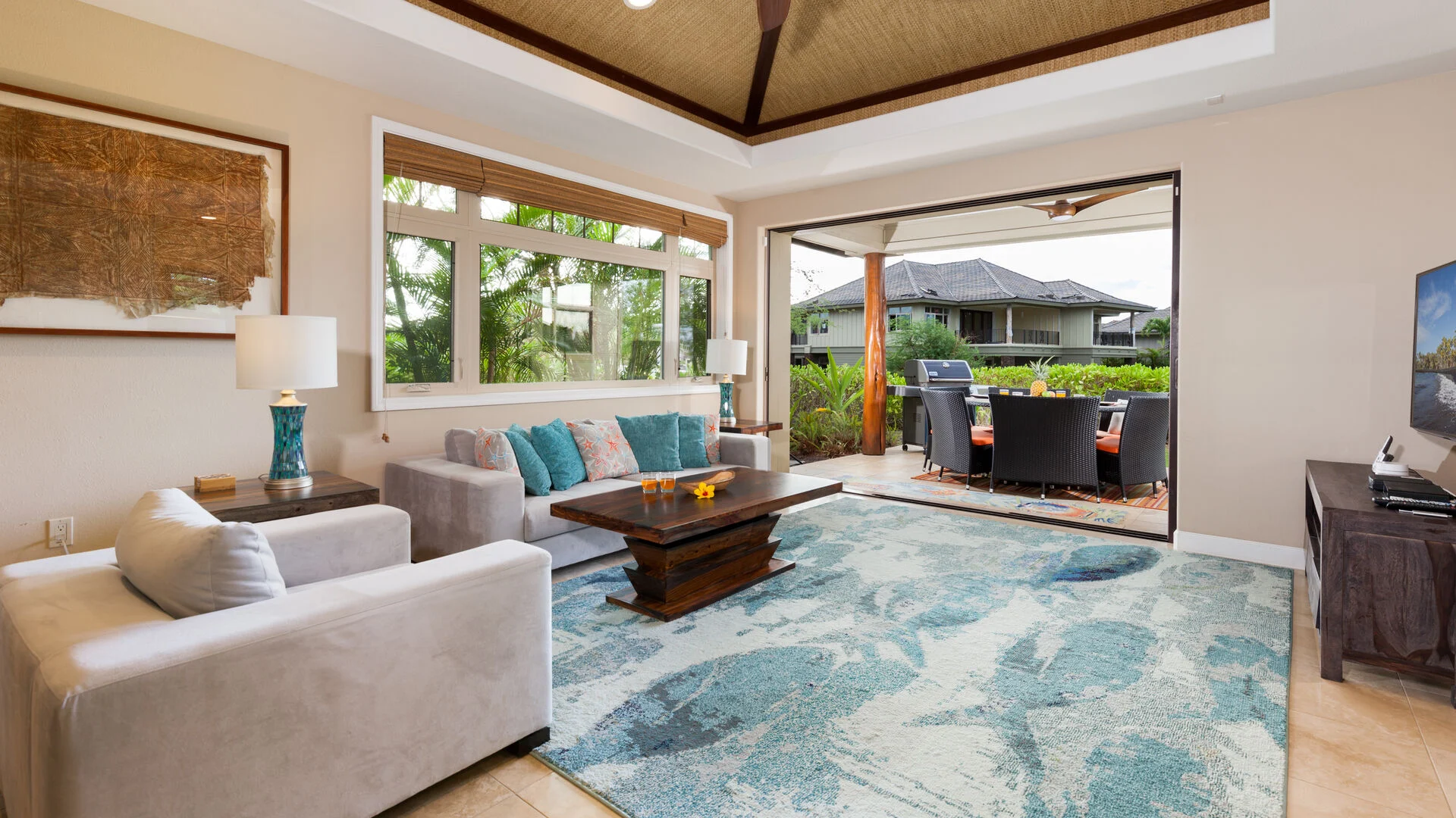 Gold & Waves