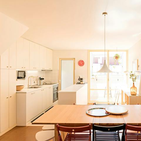 Give some Portuguese dishes a whirl in the well-equipped kitchen