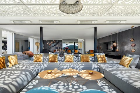 Grab your holiday read and relax on the expansive, sunny terrace