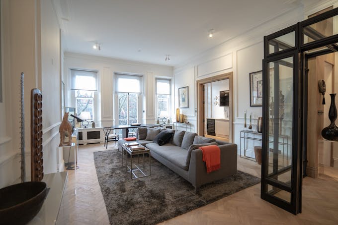 Knightsbridge Chic