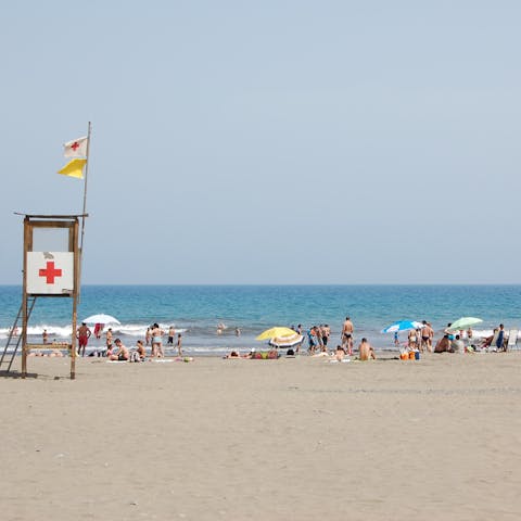 Sink your toes in the sand at Playa del Ingles, 950 metres away