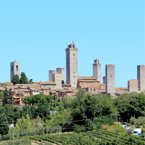 Spend a day sightseeing in San Gimignano – a short drive away