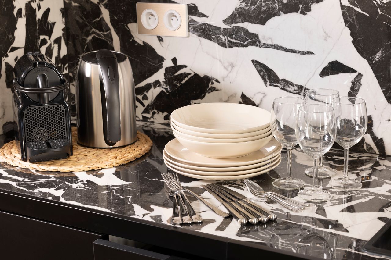 Burberry sales 75008 black