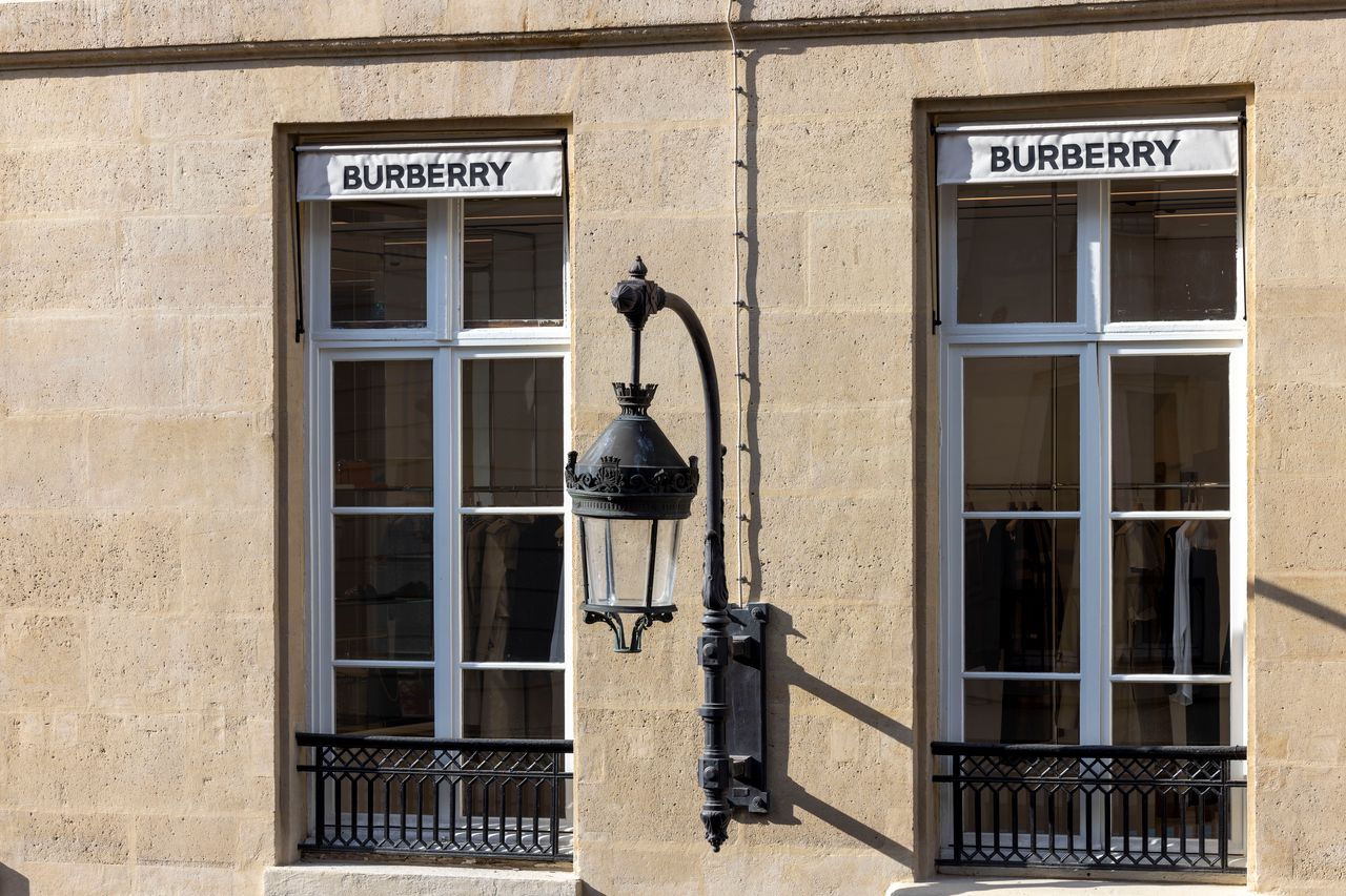 Burberry champs elysees sales
