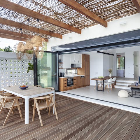 Fling open the huge patio doors and embrace open-plan, alfresco living