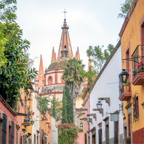Take a day trip to San Miguel de Allende