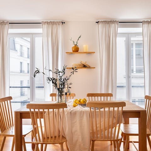 Savour freshly brewed coffees and flaky croissants from this light-filled spot