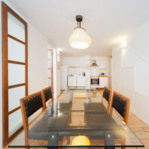 Come together at the chic dining table to enjoy a breakfast before setting off for the day