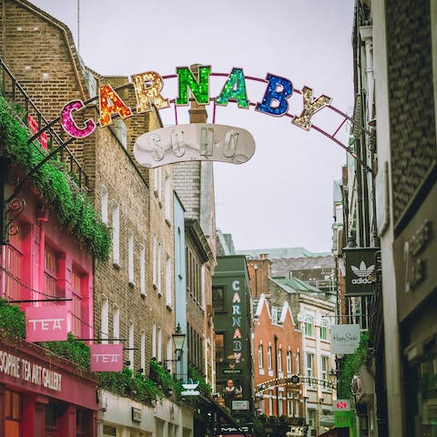 Explore all of London from this handy central spot