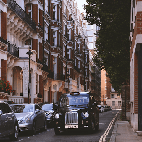 Explore the capital city, including the chic district of Chelsea