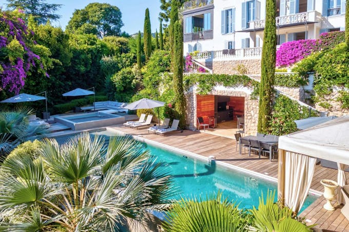 Chateau Elegance