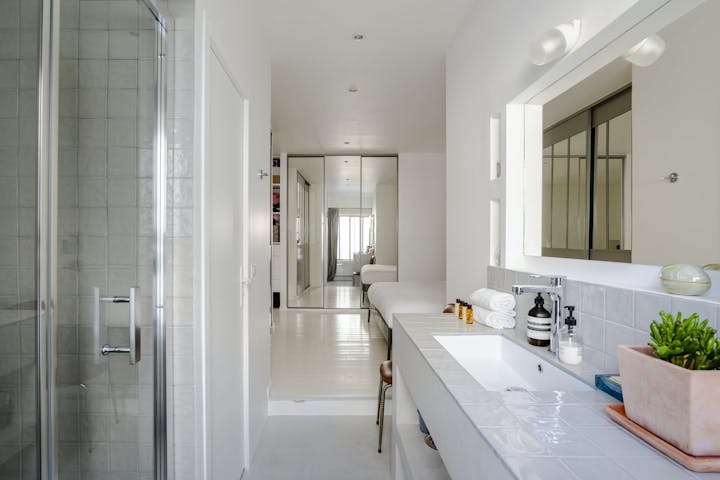 Bathroom photo