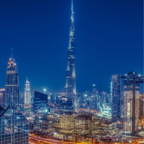 Immerse yourself in the wonders of Dubai from the heart of Downtown