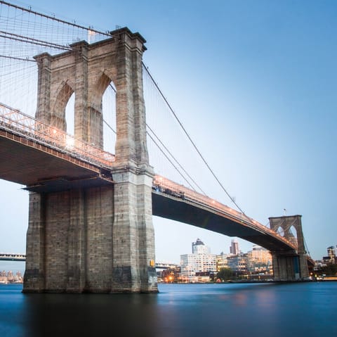 Visit the iconic Brooklyn Bridge – within walking distance