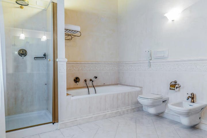 Bathroom photo