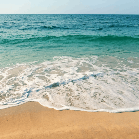 Stroll to St-Jean “Cros dei Pin” beach – just a 3-minute walk from the villa
