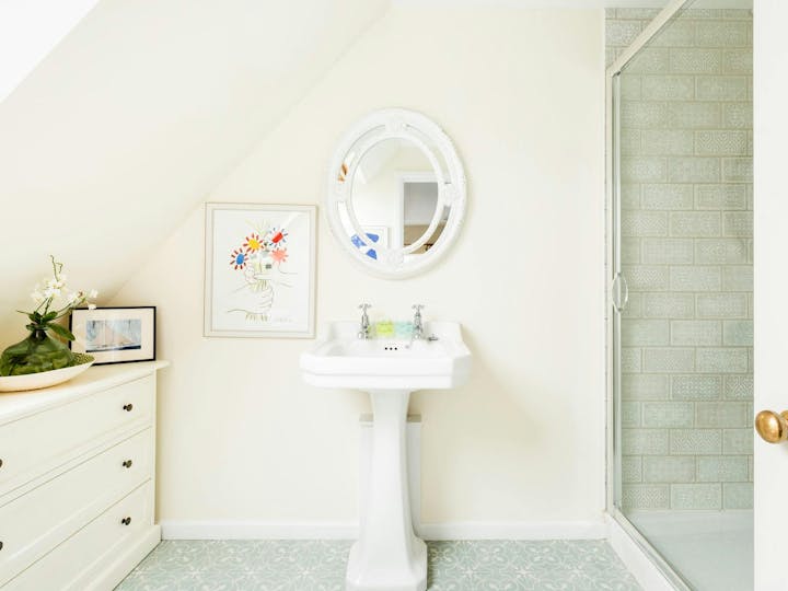 Bathroom photo
