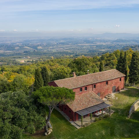 Guests enjoyed the incredible views of the surrounding countryside from this home's private terrace and pool.