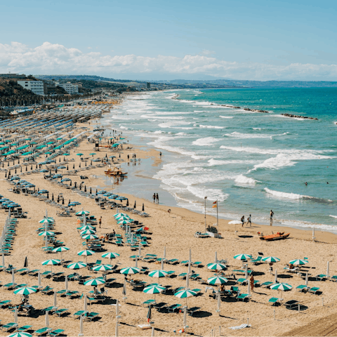 Sandy Diano Marina beach is just 1.5 km from the villa