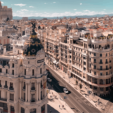 Enjoy the prime location with the iconic Gran Via a five-minute walk away