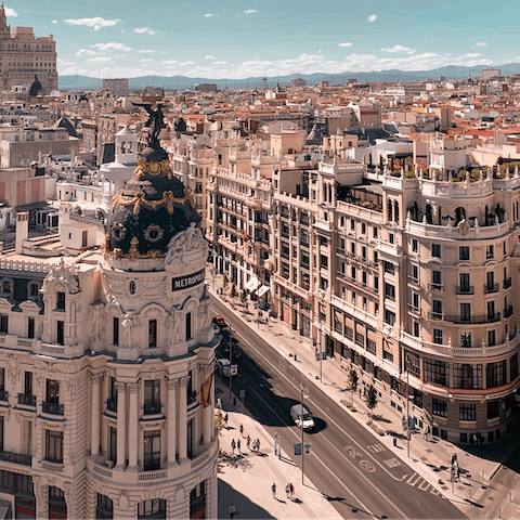 Enjoy the prime location with the iconic Gran Via a five-minute walk away