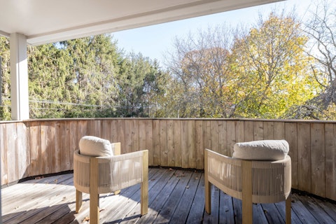 Perch among the treetops on the sheltered timber deck