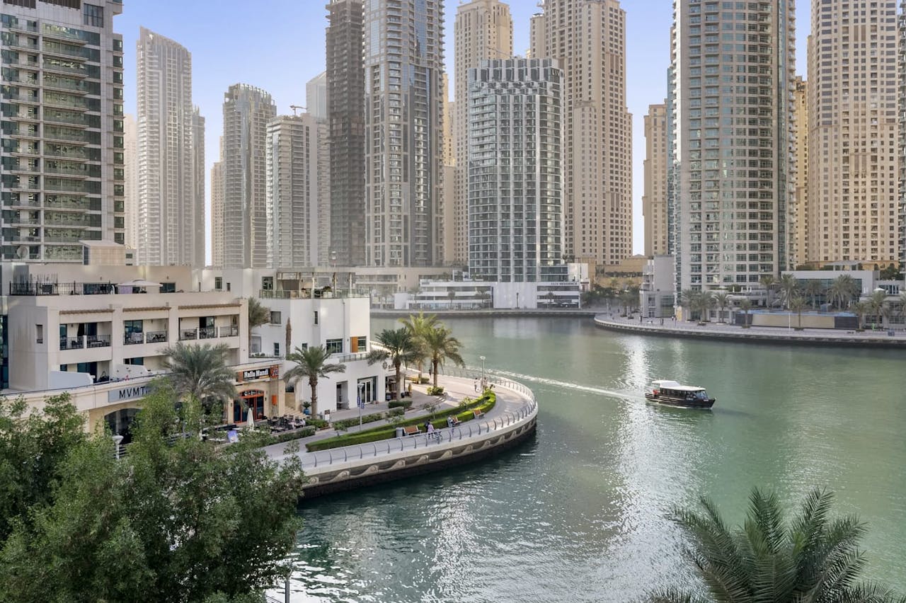 Marina Glitz, Dubai Marina, Dubai | Plum Guide, image size:1440x999