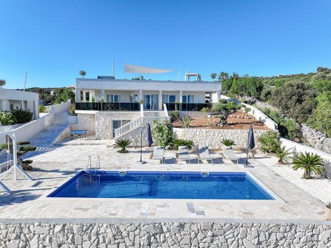 Seaview Hideout