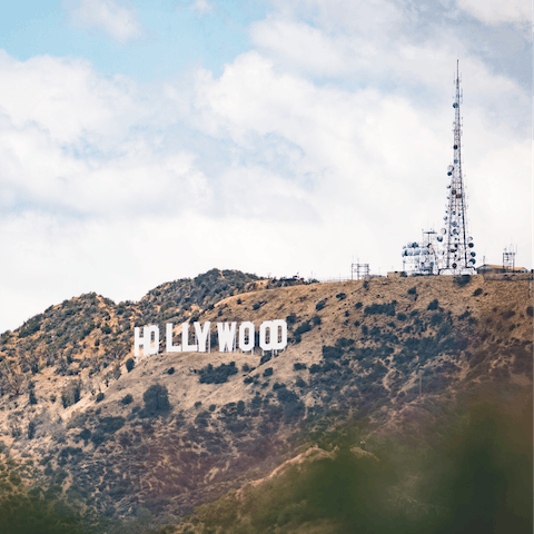 Feel the glamour of Hollywood