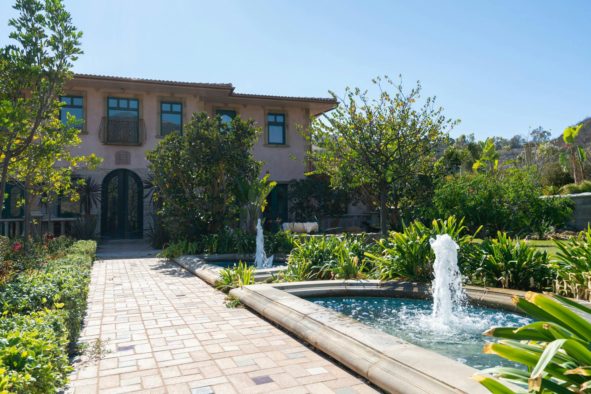 Malibu Tuscany Paradise