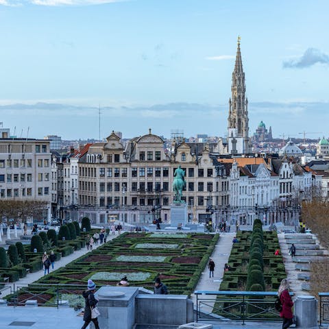 Stay in the cultural hub of Brussels with Mont des Arts right across the steet