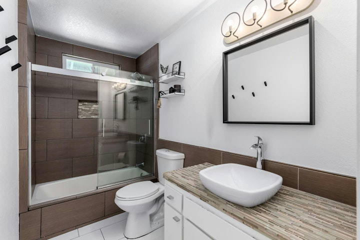 Bathroom photo
