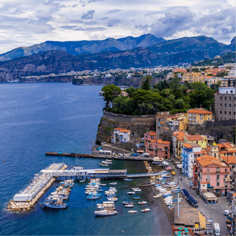 Explore beautiful Sorrento's attractions, all within walking distance