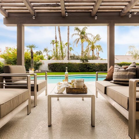 Enjoy a drink under the pergola